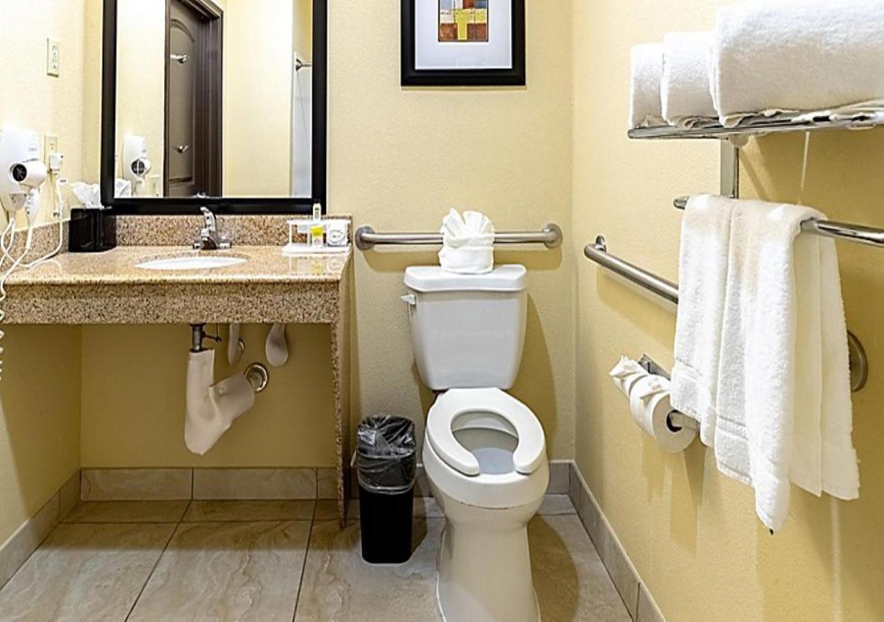 Holiday Inn Express & Suites Houston South - Near Pearland By Ihg Esterno foto